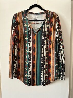 Crazy Train Women's Green Multi-Stripe V-Neck Top